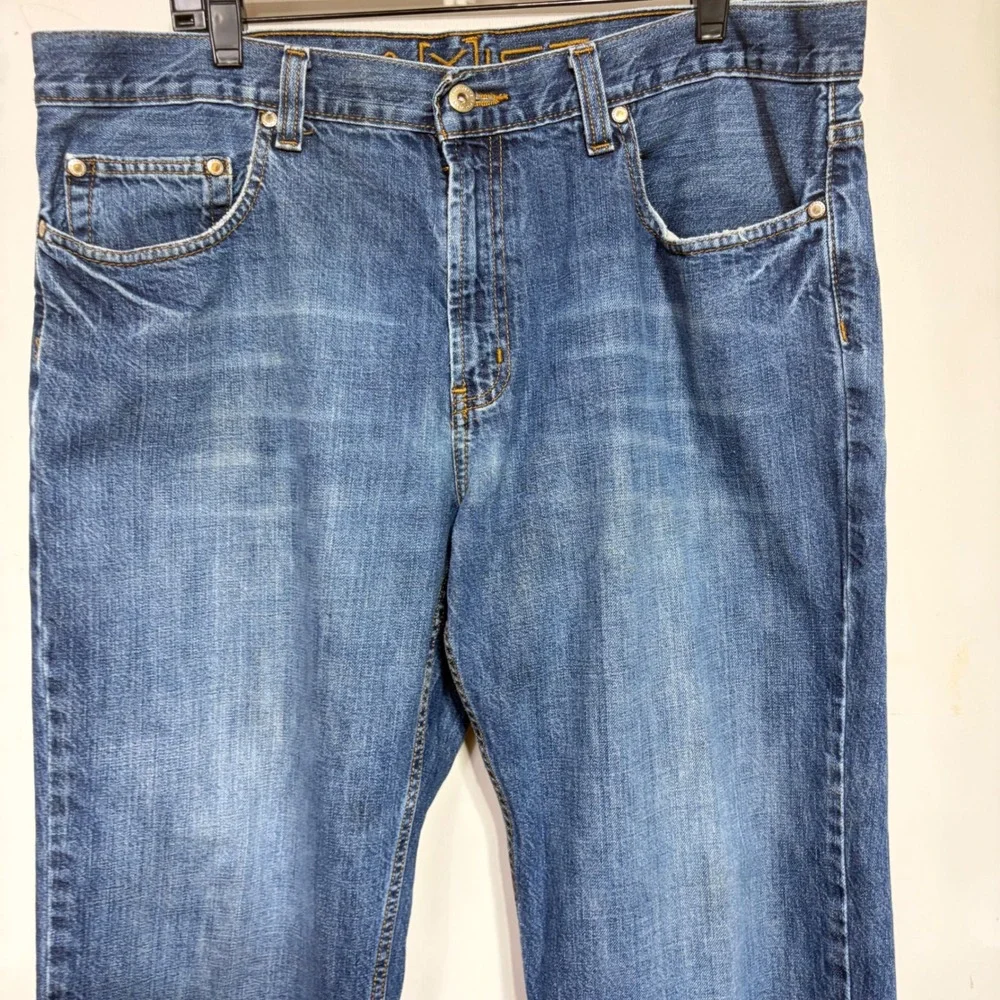Axist Mens Straight Leg Jeans 38x29 Medium Wash Blue 100% Cotton Denim 39SB0100